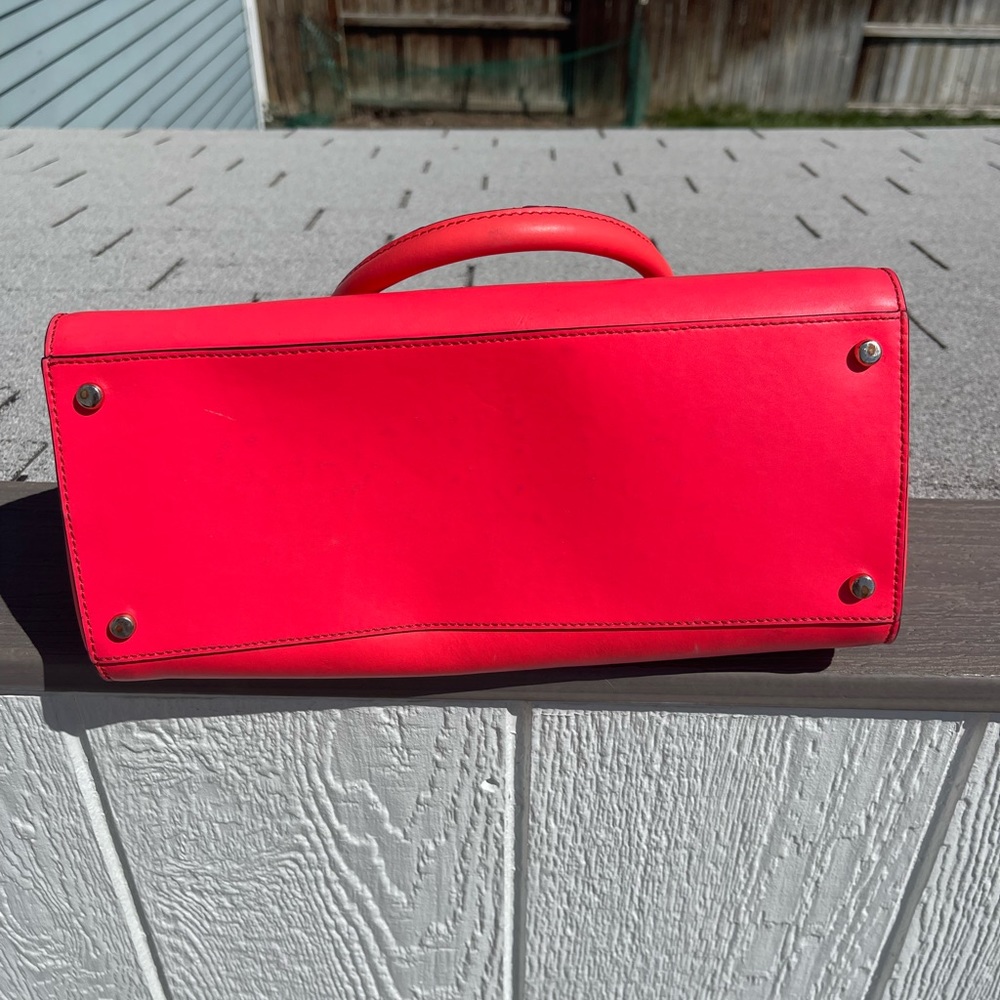 Such a cute Kate Spade purse! 😍 - Picture 6 of 8